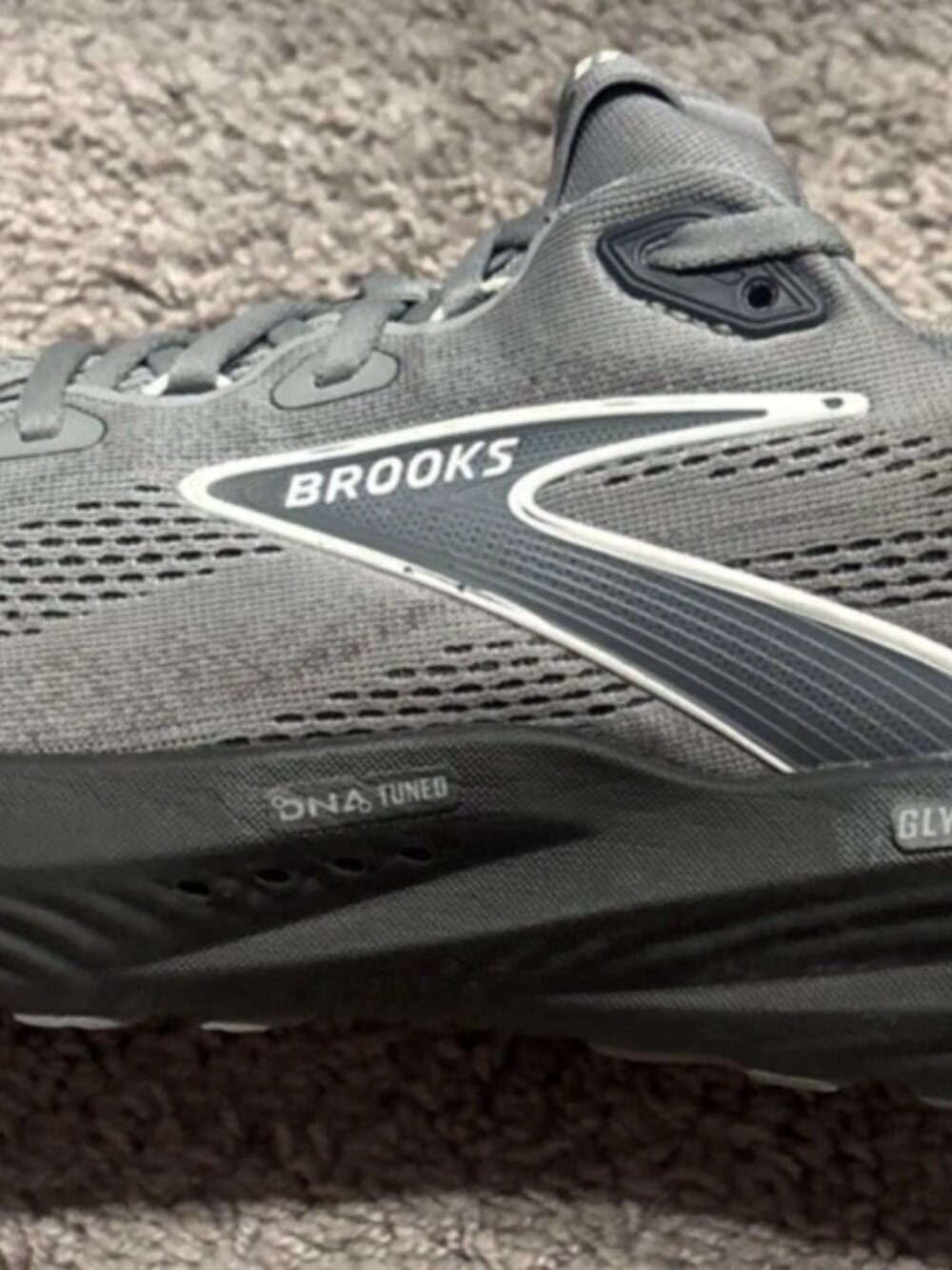Nice! Brooks Glycerin 22 Running Shoes Mens 9 Grey Athletic Sneakers 1104451D078